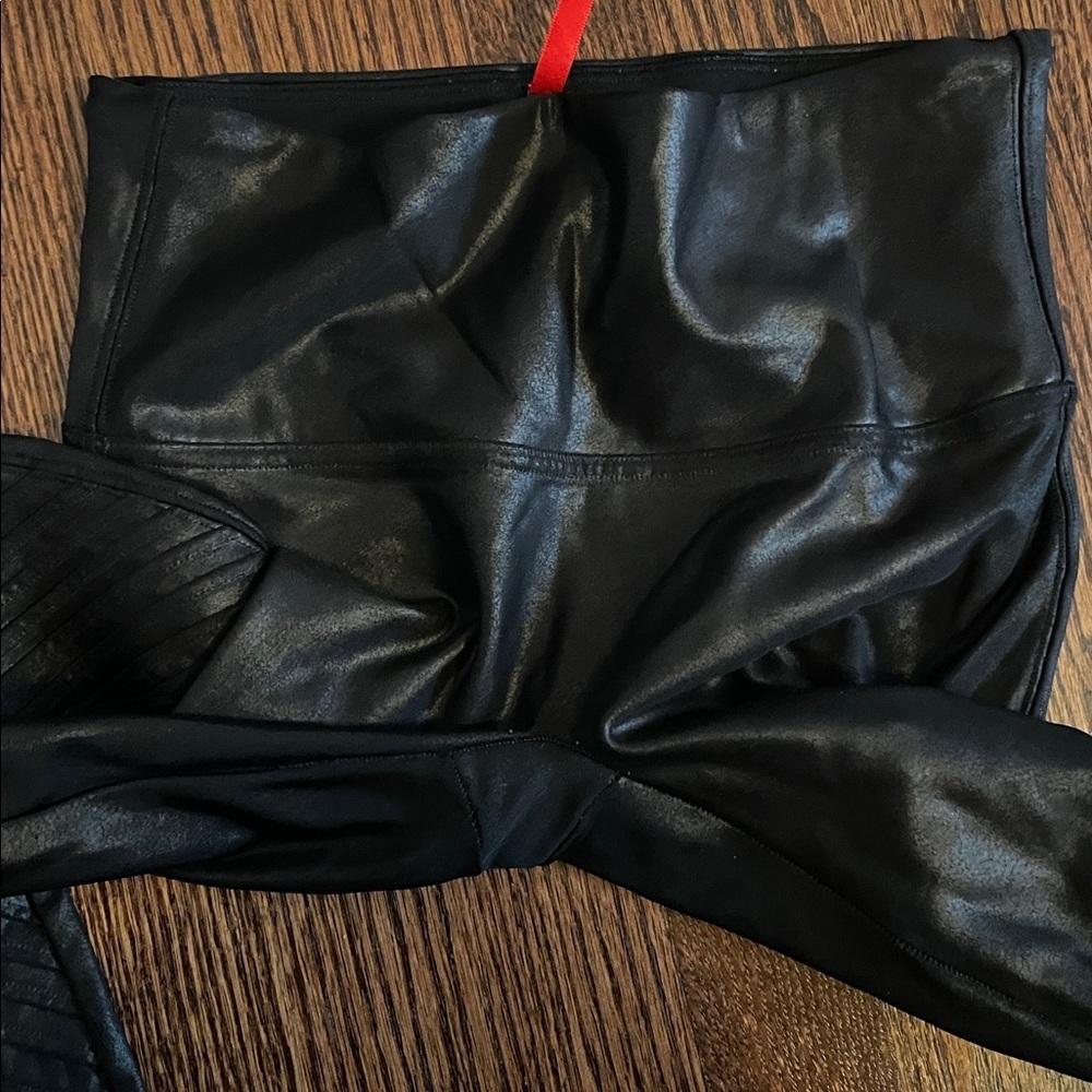 SPANX MOTO Black Leather Leggings Medium - Picture 3 of 3
